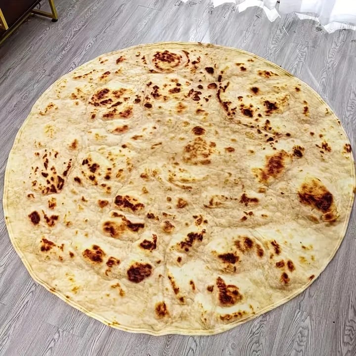 The Round Pizza Print Throw Blanket