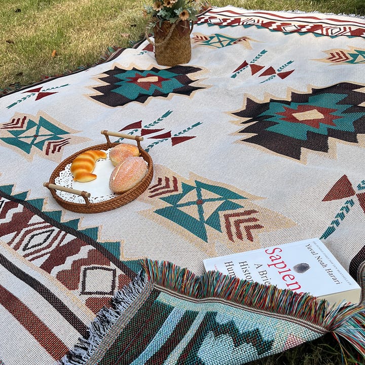 The Aztec Leaf Woven Throw